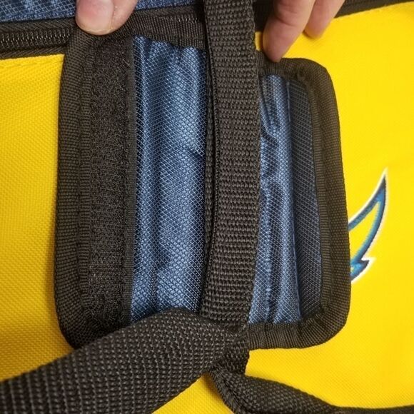 LA Chargers Casserole Caddy. - Picture 9 of 16